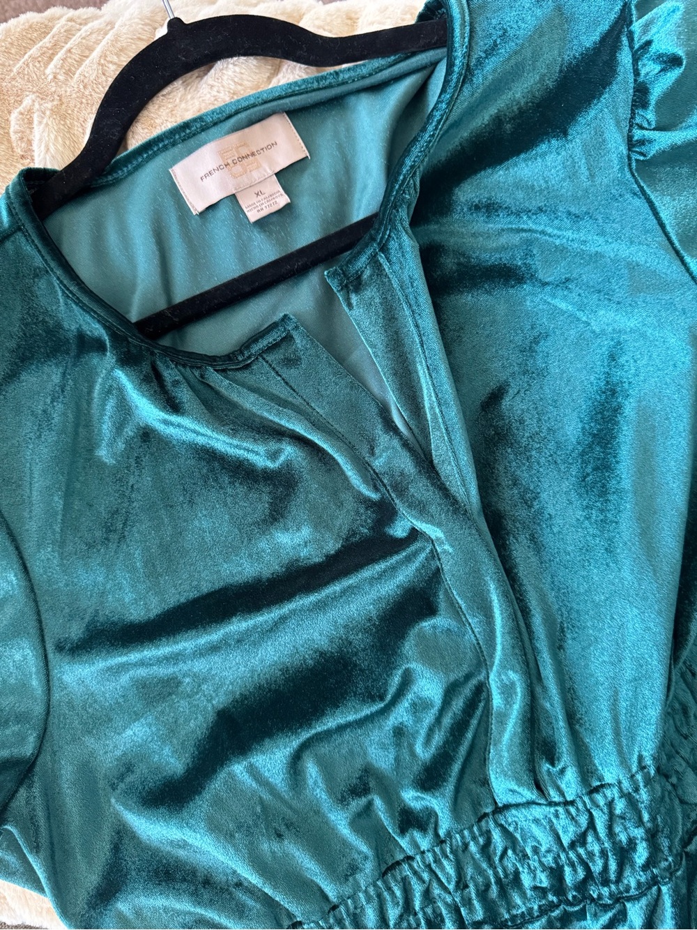French Connection Forest Green Velvet Short Sleeve Tiered Mini Dress - Picture 8 of 8
